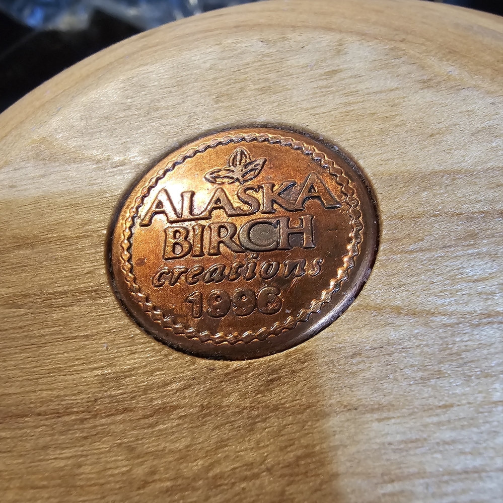 Alaska Birch Wood Decorative Bowl 1996 Edition EUC - Picture 3 of 8